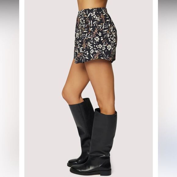 Lost + Wander Women's Under the Stars Shorts Size Medium - Picture 3 of 9